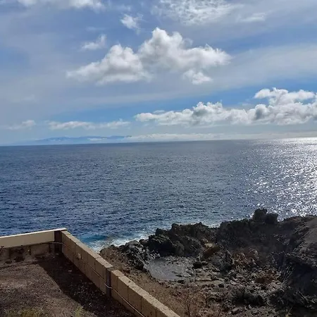 Seaside With Spacious Terrace, Pool, And Wi-fi סנטה קרוז דה טנריף